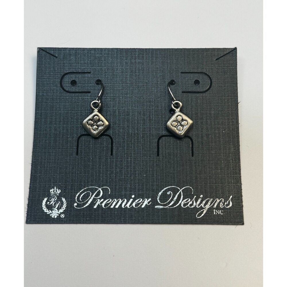 Brand New Premier Designs Silver Plated "Clover" Dangle Earrings